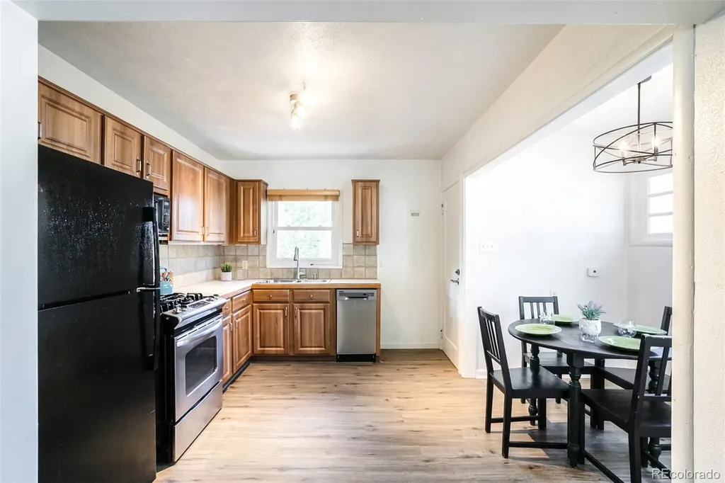 5683 W 41st Avenue Denver CO 80212