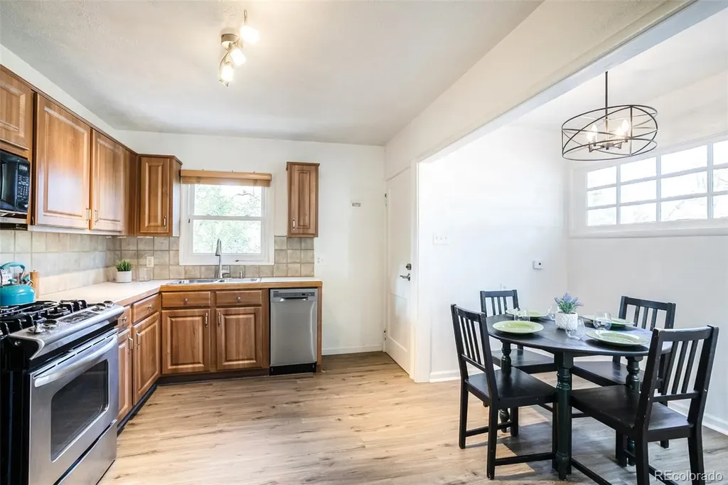 5683 W 41st Avenue Denver CO 80212