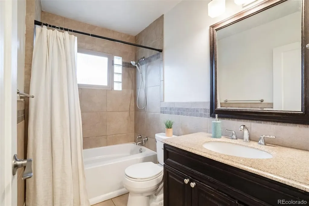 5683 W 41st Avenue Denver CO 80212