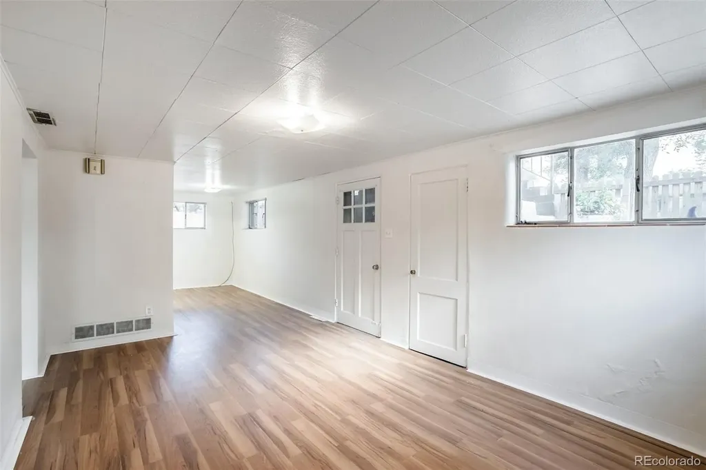 5683 W 41st Avenue Denver CO 80212
