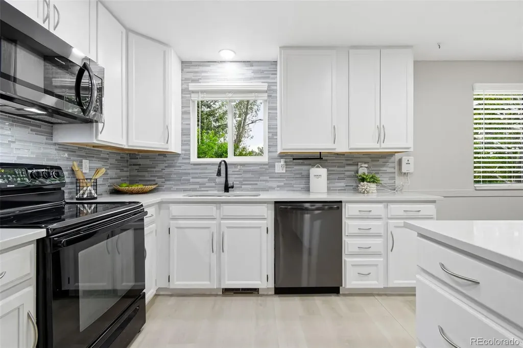 5343 S Telluride Way Centennial CO 80015