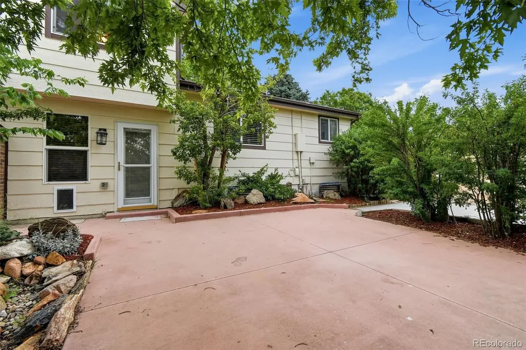 5343 S Telluride Way Centennial CO 80015