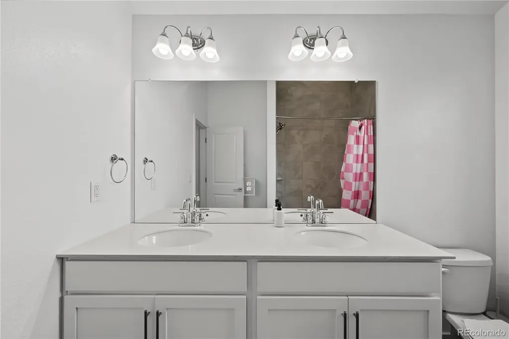6875 Juniper Lane Arvada CO 80007