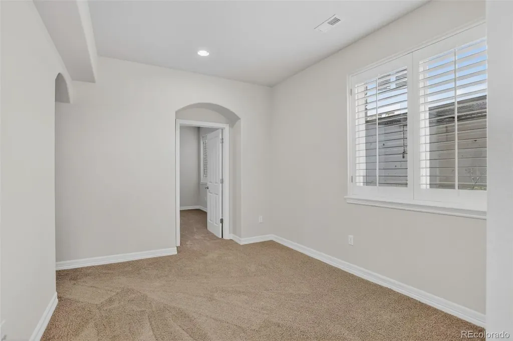 6568 S Blackhawk Way Aurora CO 80016