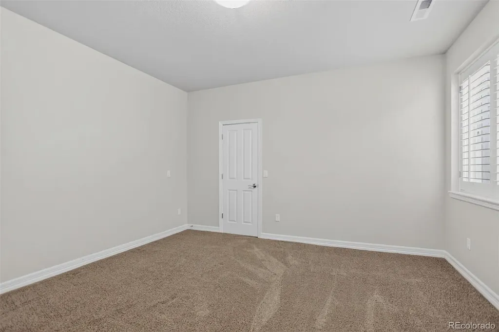 6568 S Blackhawk Way Aurora CO 80016