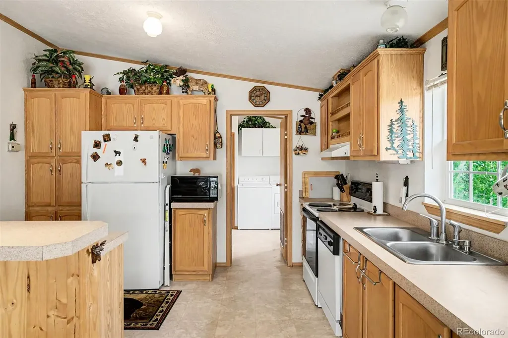 412 Bordenville Court Jefferson CO 80456
