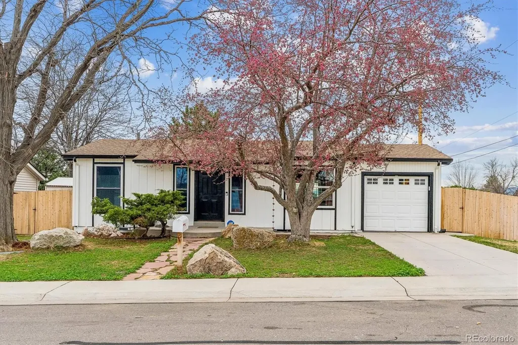 3550 W Mountain Road Englewood CO 80110