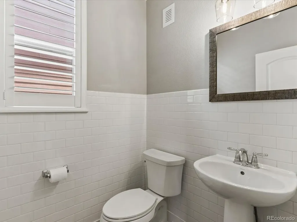8698 E 54th Place Denver CO 80238