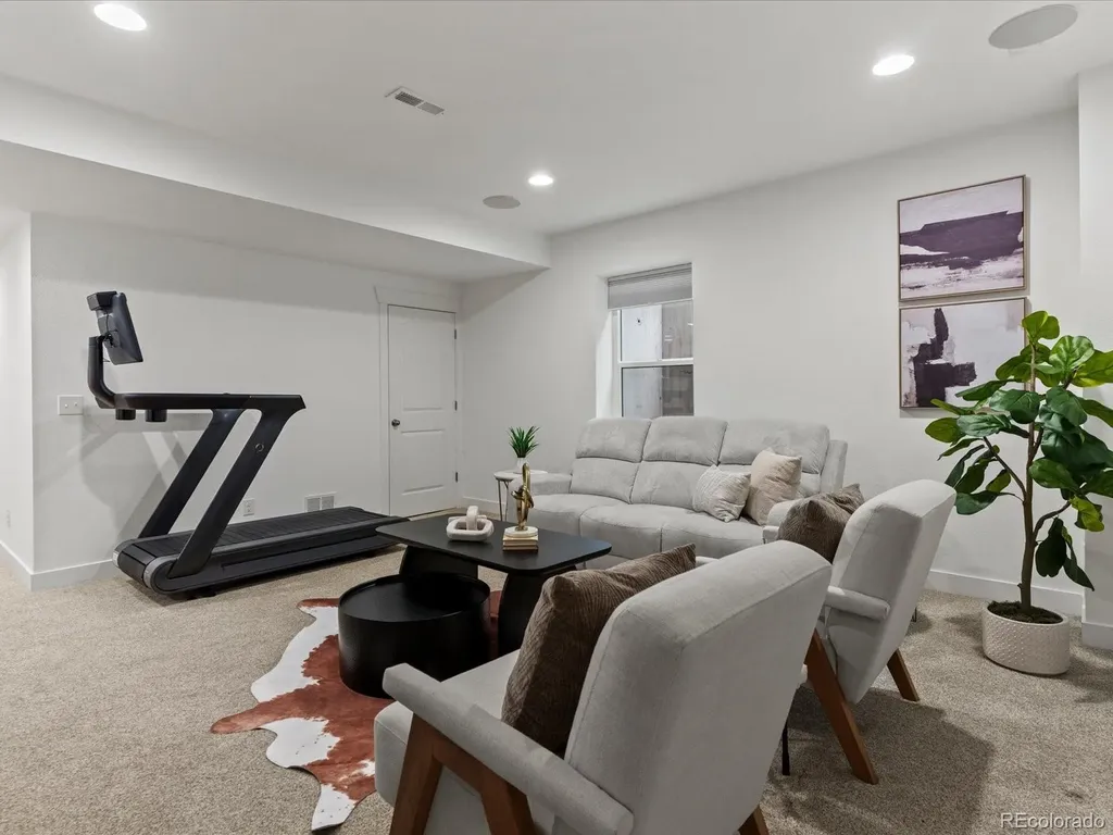 8698 E 54th Place Denver CO 80238