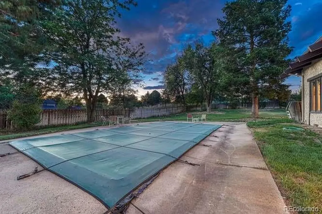 7427 S Richfield Street Aurora CO 80016