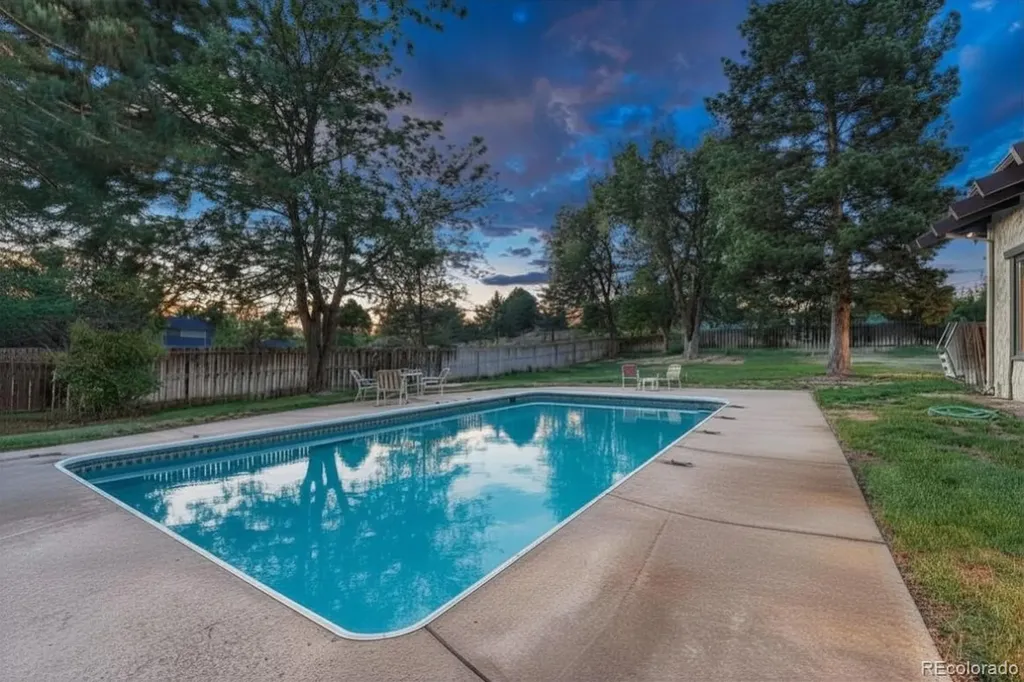 7427 S Richfield Street Foxfield CO 80016