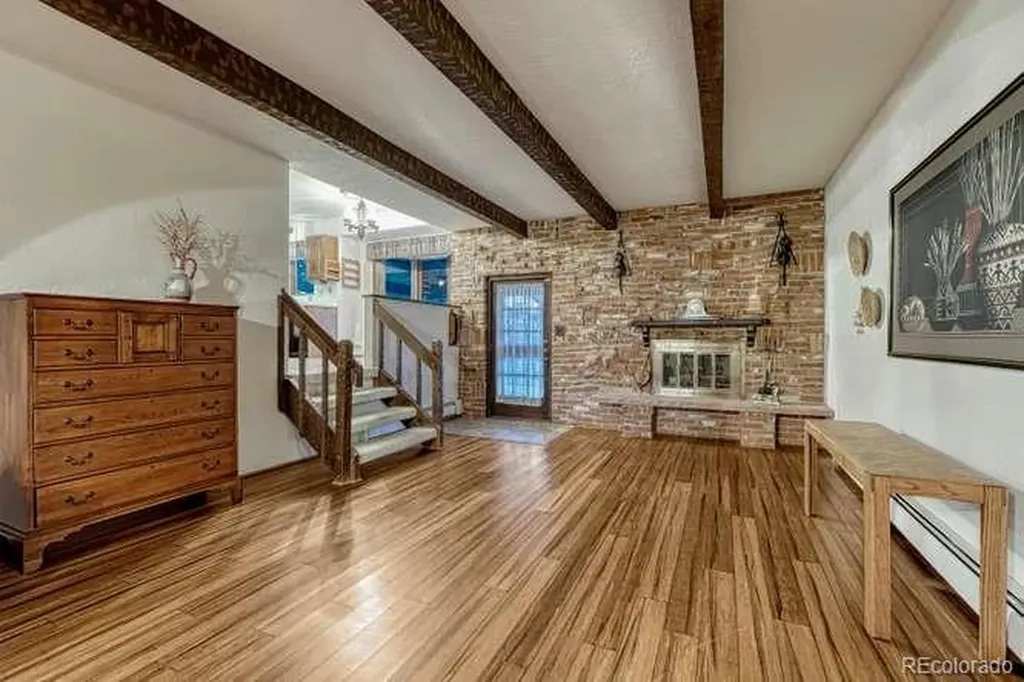 7427 S Richfield Street Aurora CO 80016