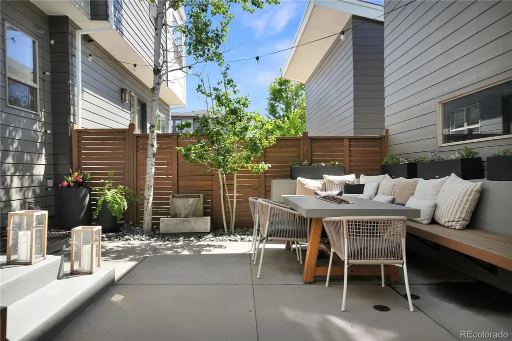 5043 Valentia Street Denver CO 80238