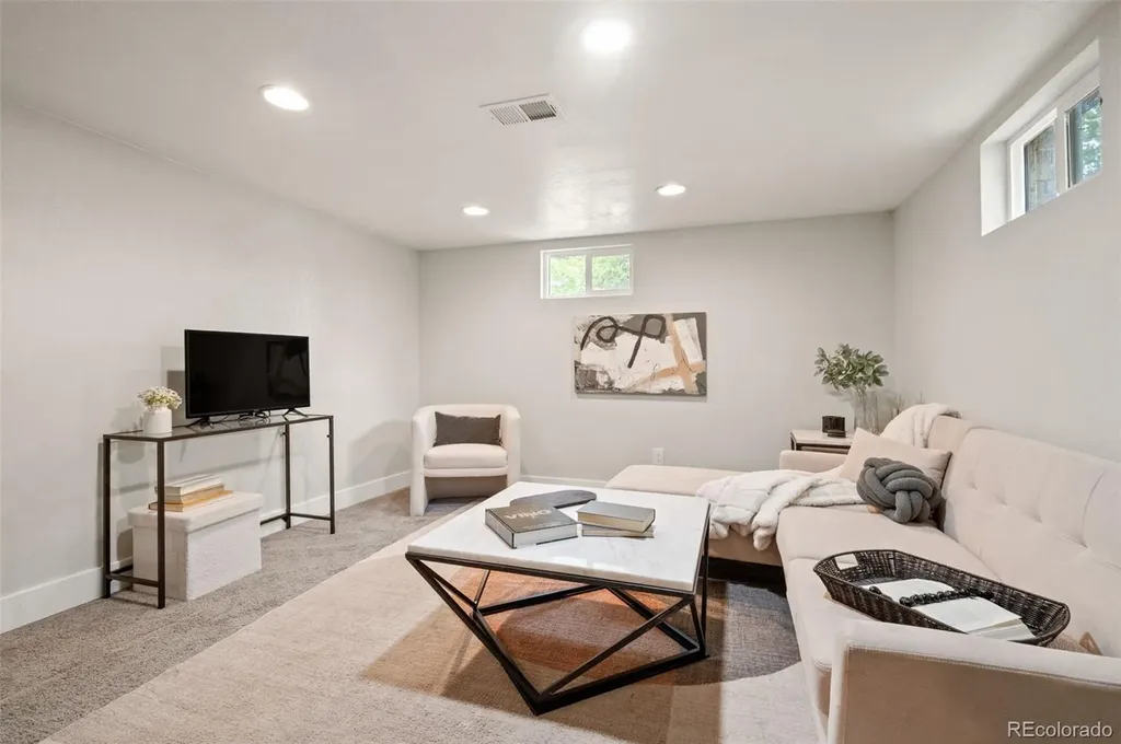 4806 E 19th Avenue Denver CO 80220