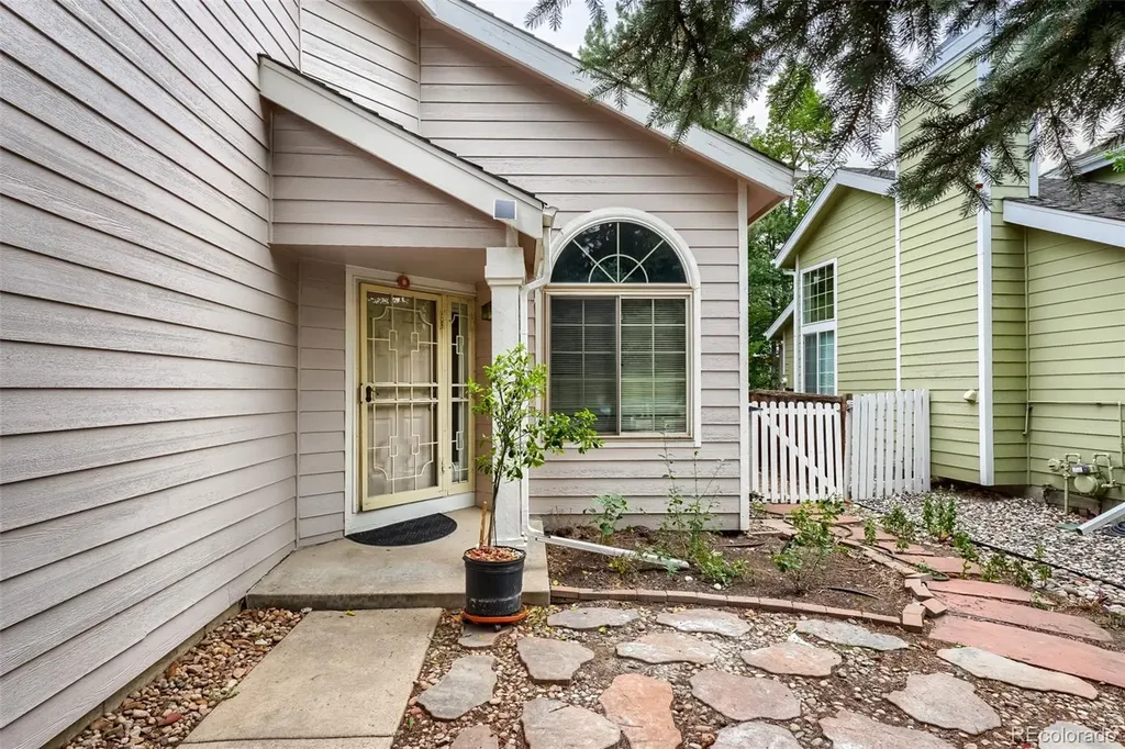 2375 S Harlan Street Denver CO 80227