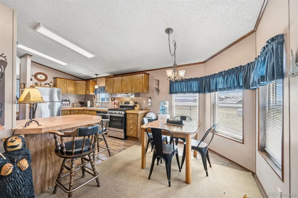 75 Sixth Street Como CO 80432