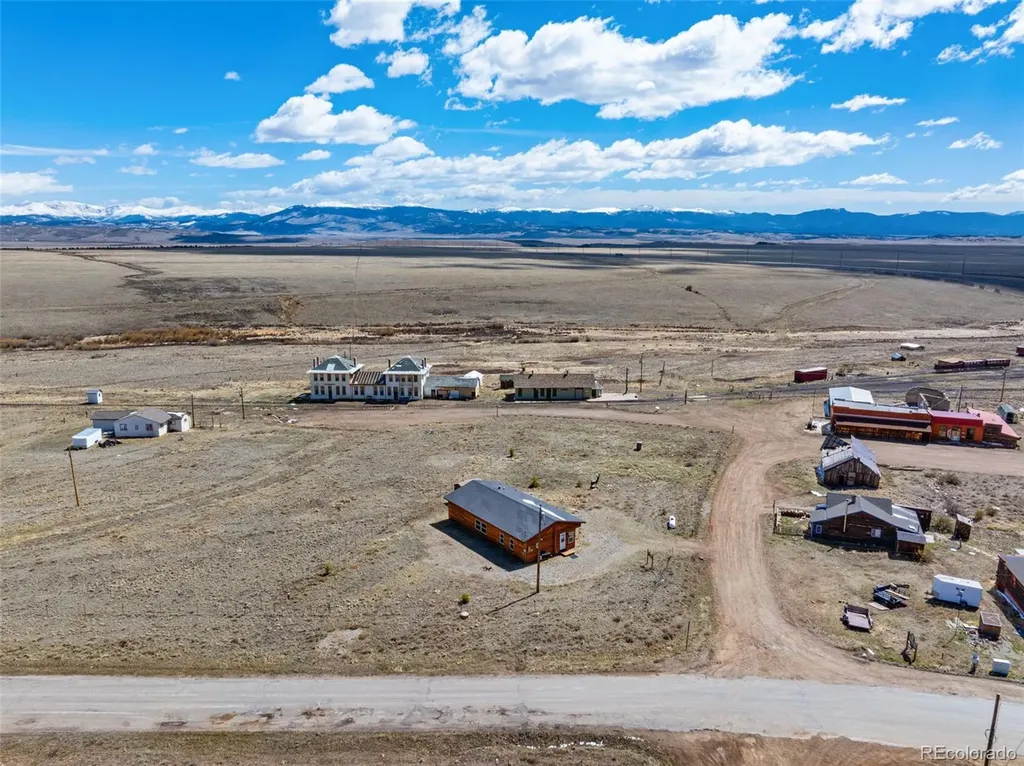 75 Sixth Street Como CO 80432