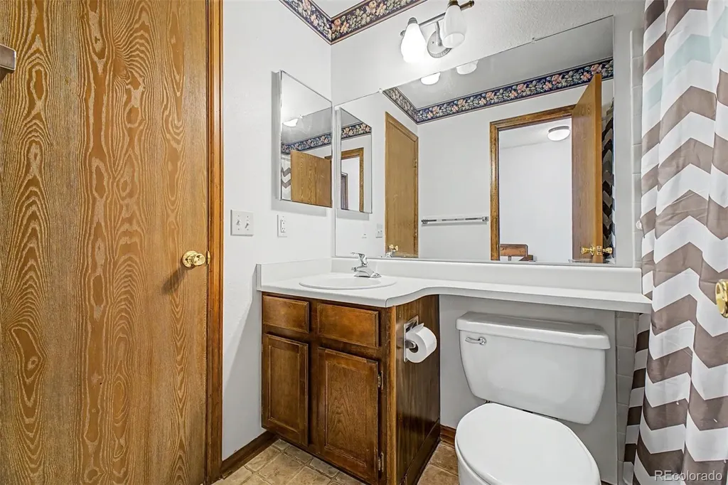 6670 W 84th Circle Arvada CO 80003