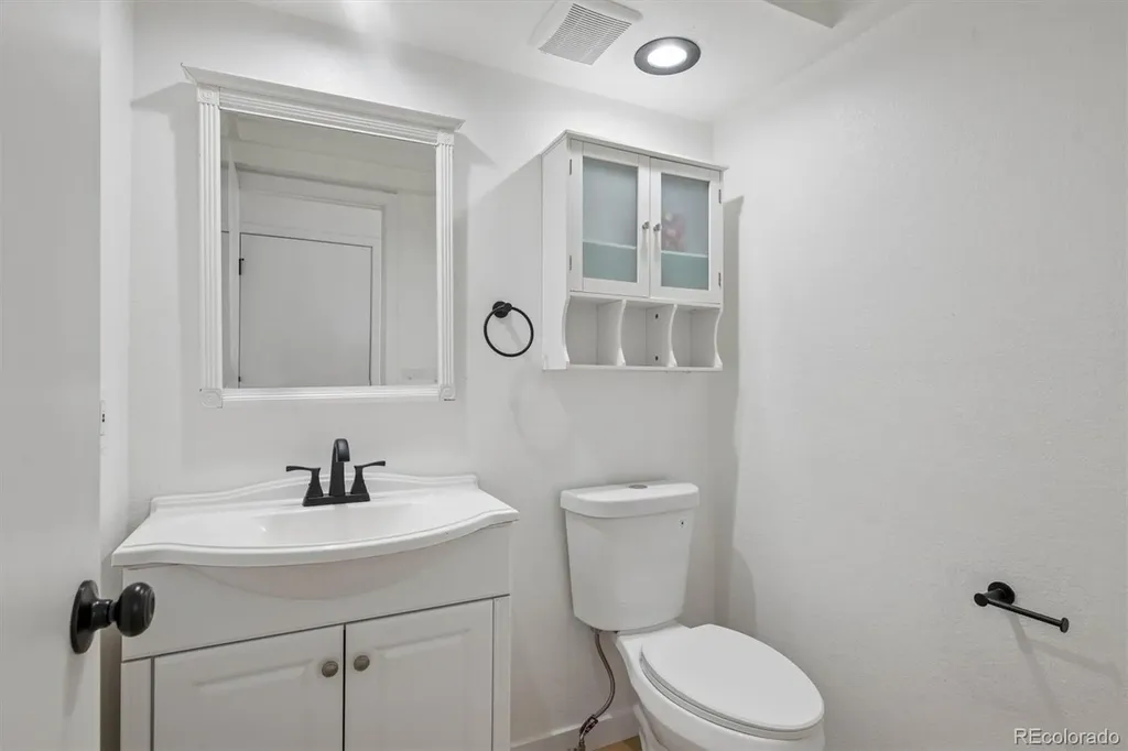1156 S Rifle Circle Aurora CO 80017
