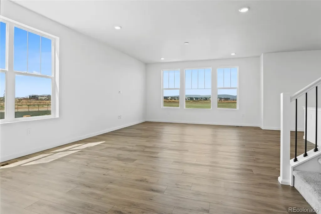 10231 Tucson Street Commerce City CO 80022