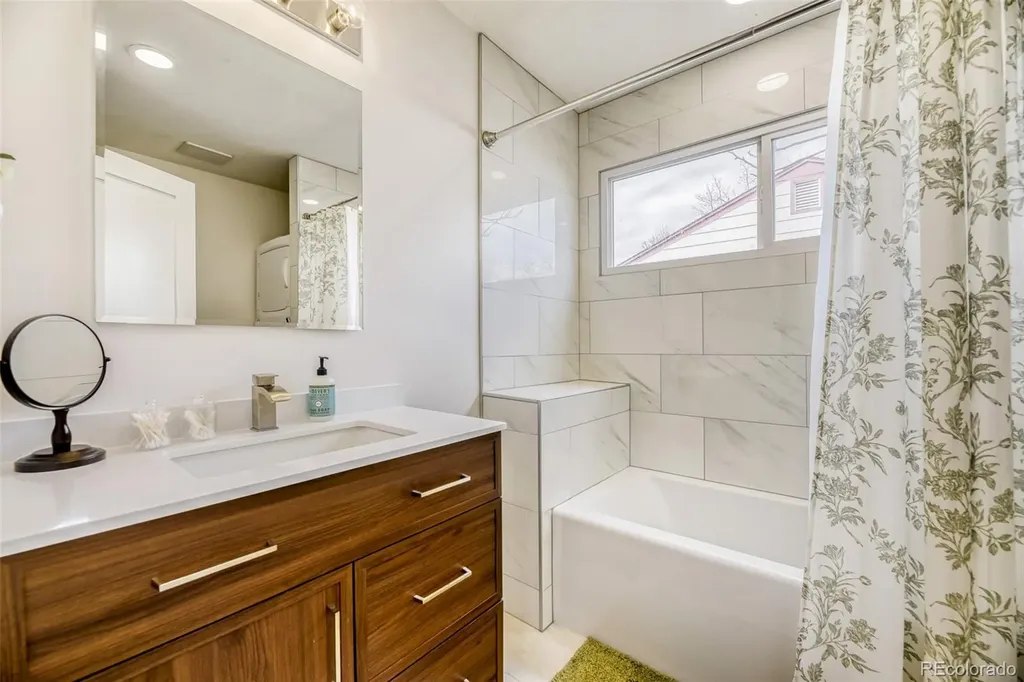 1880 S Shoshone Street Denver CO 80223