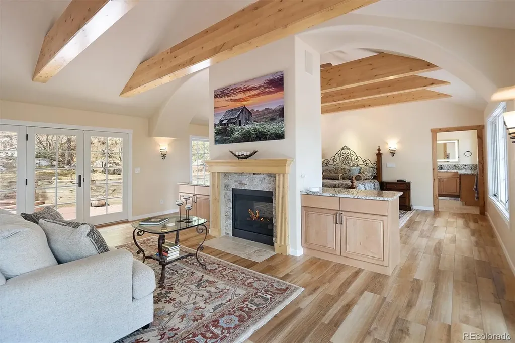 1952 Montane Drive Golden CO 80401