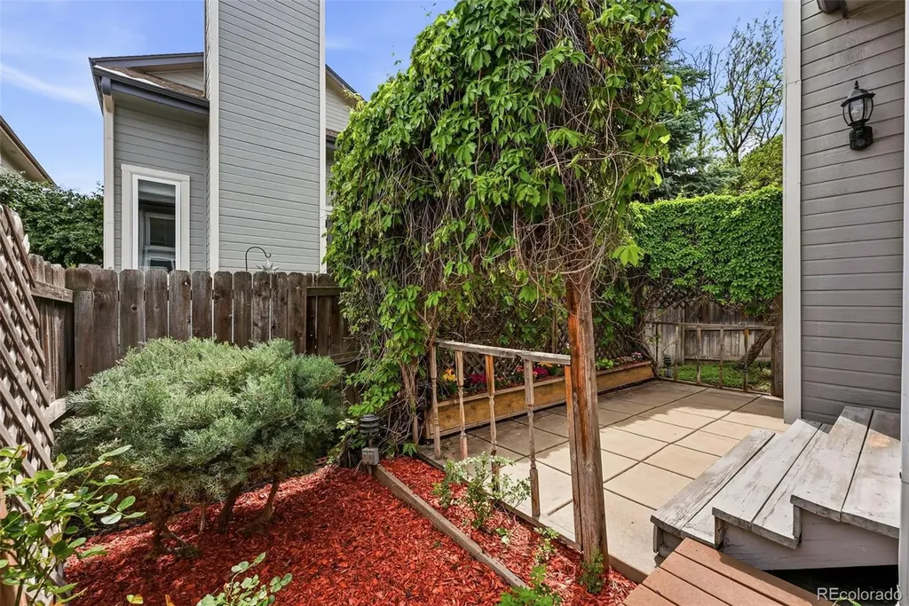 2212 S Nome Court Aurora CO 80014