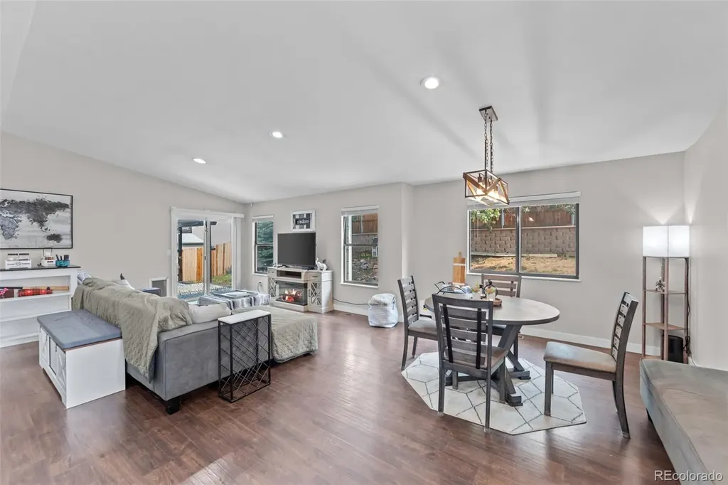 858 Hubbell Drive Colorado Springs CO 80911