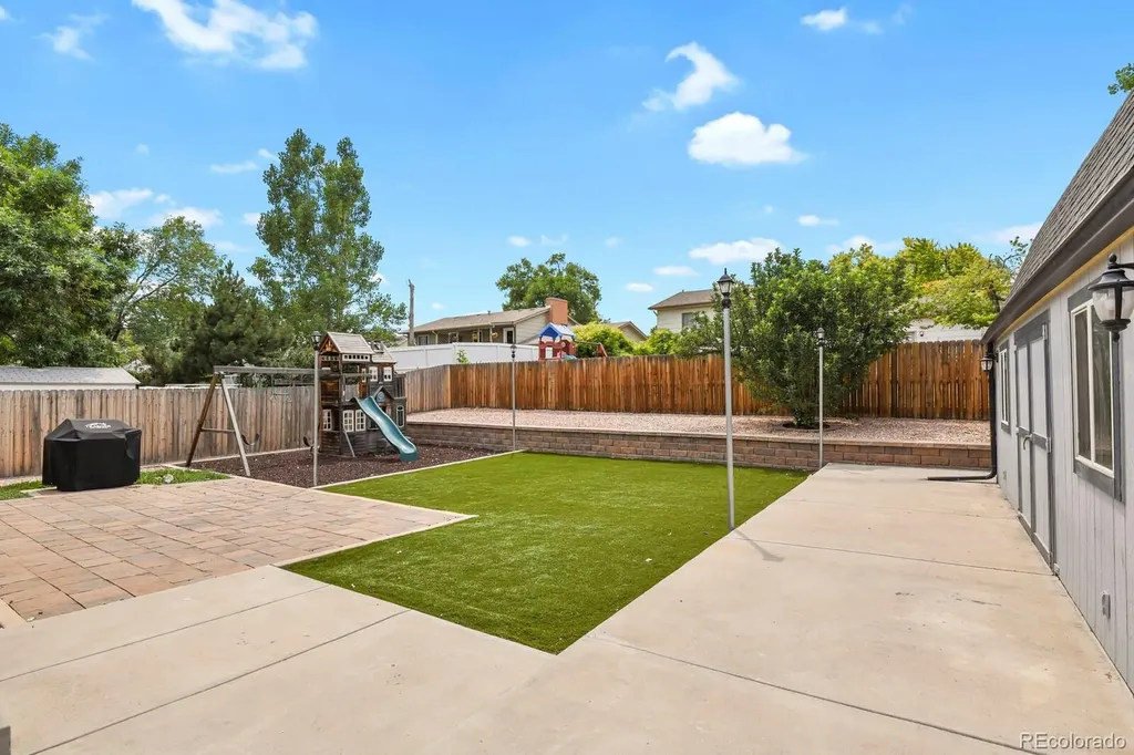 1483 Elmwood Street Broomfield CO 80020