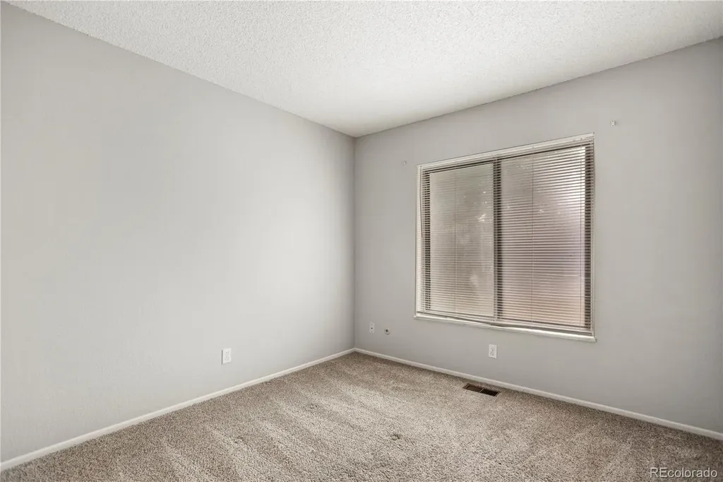 3695 S Kittredge Street Aurora CO 80013