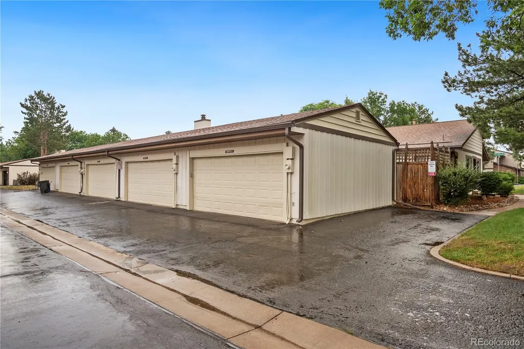 3695 S Kittredge Street Aurora CO 80013