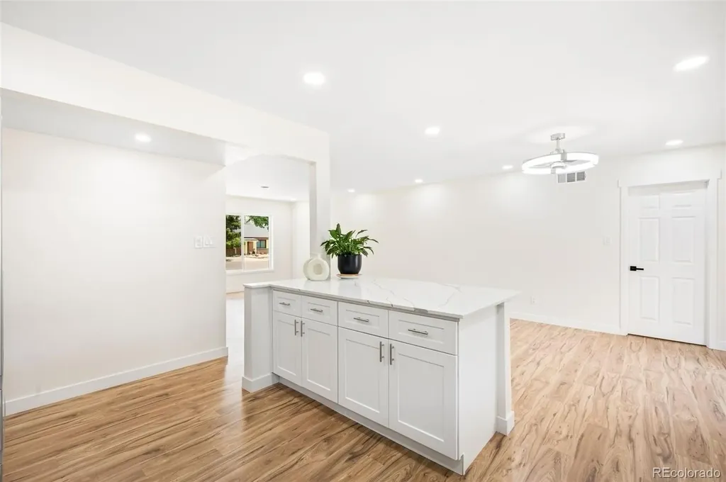 769 Troy Court Aurora CO 80011
