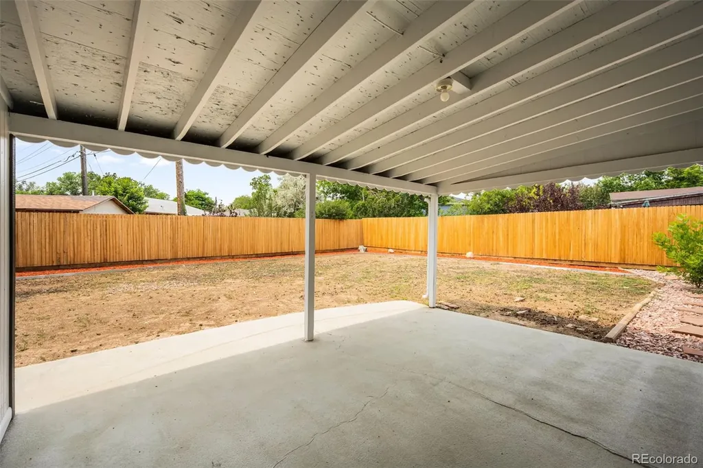 769 Troy Court Aurora CO 80011
