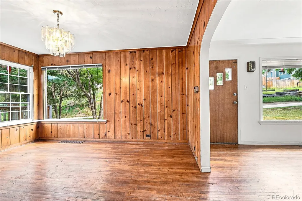 26171 Center Drive Kittredge CO 80457