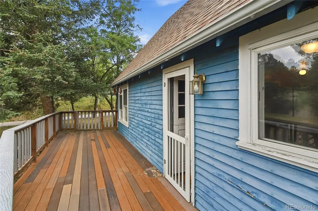 26171 Center Drive Kittredge CO 80457
