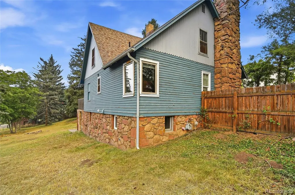 26171 Center Drive Kittredge CO 80457