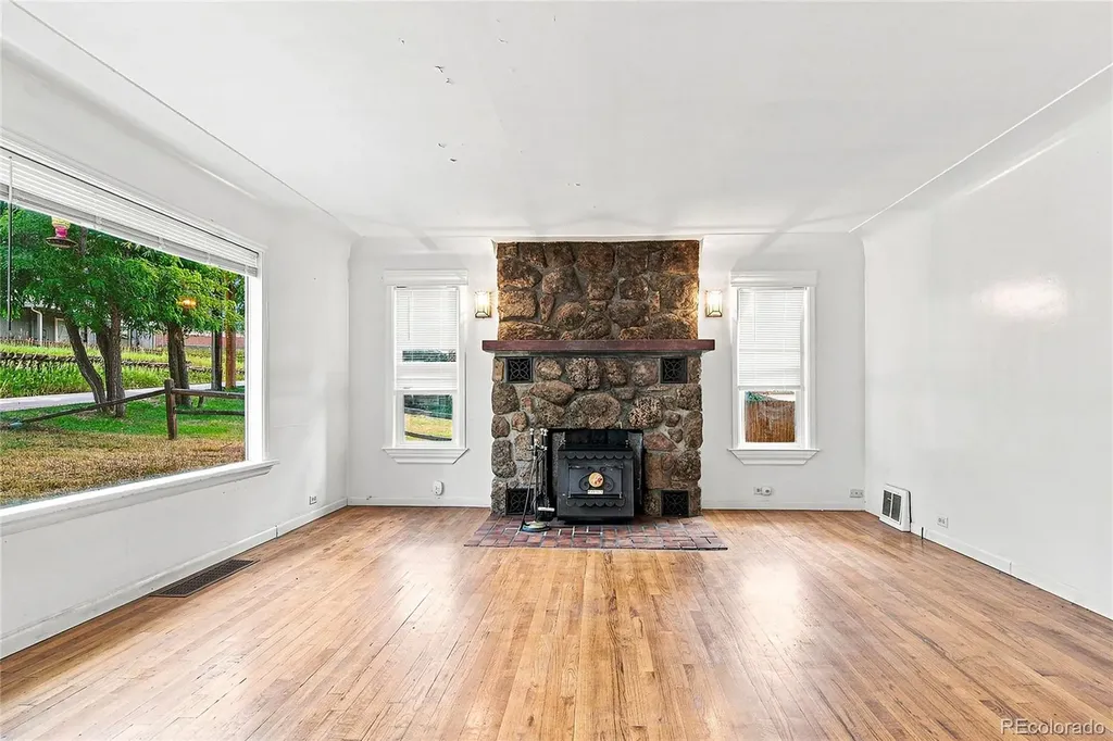 26171 Center Drive Kittredge CO 80457