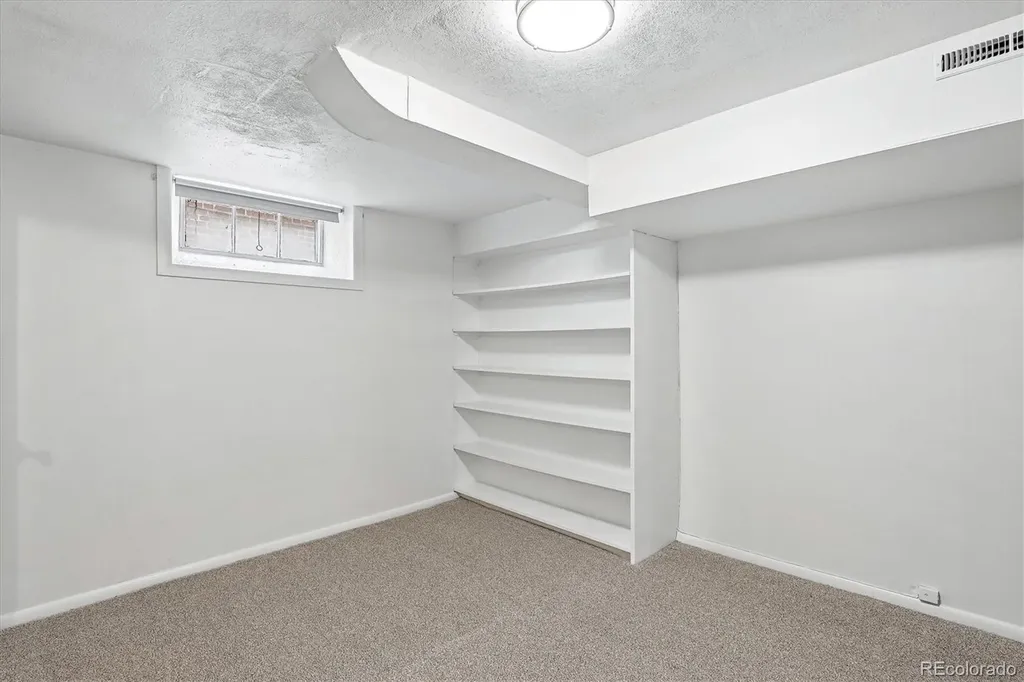 794 Niagara Street Denver CO 80220