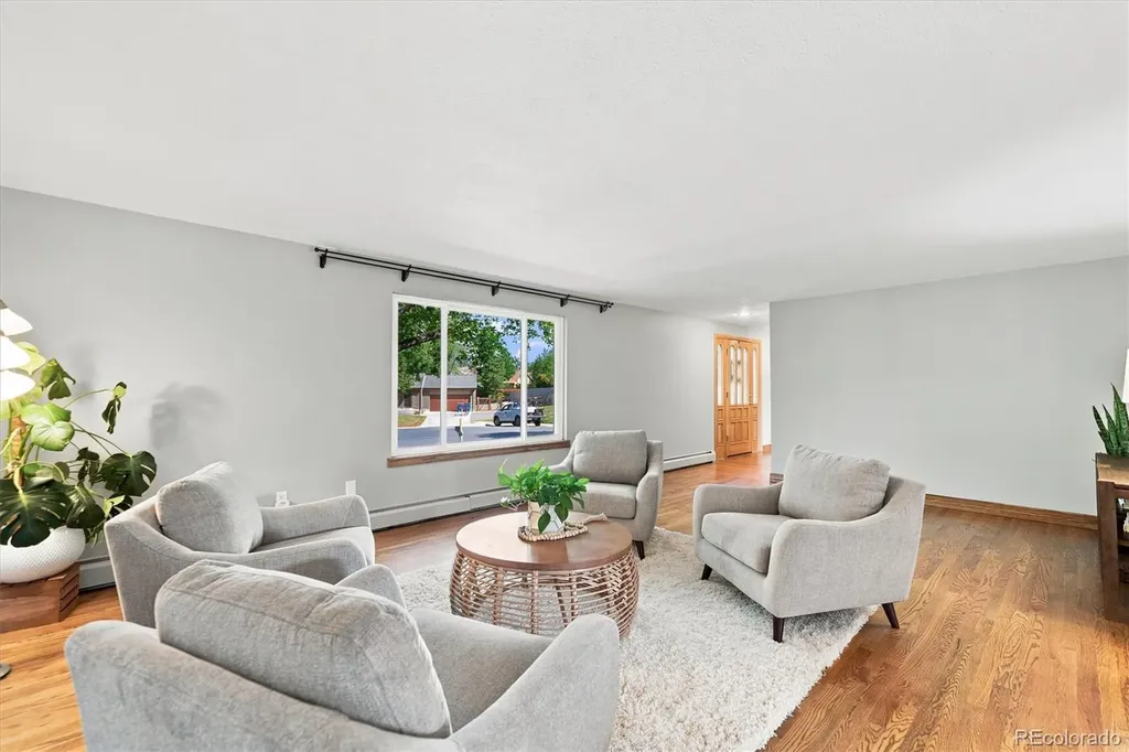 1186 E Davies Court Centennial CO 80122