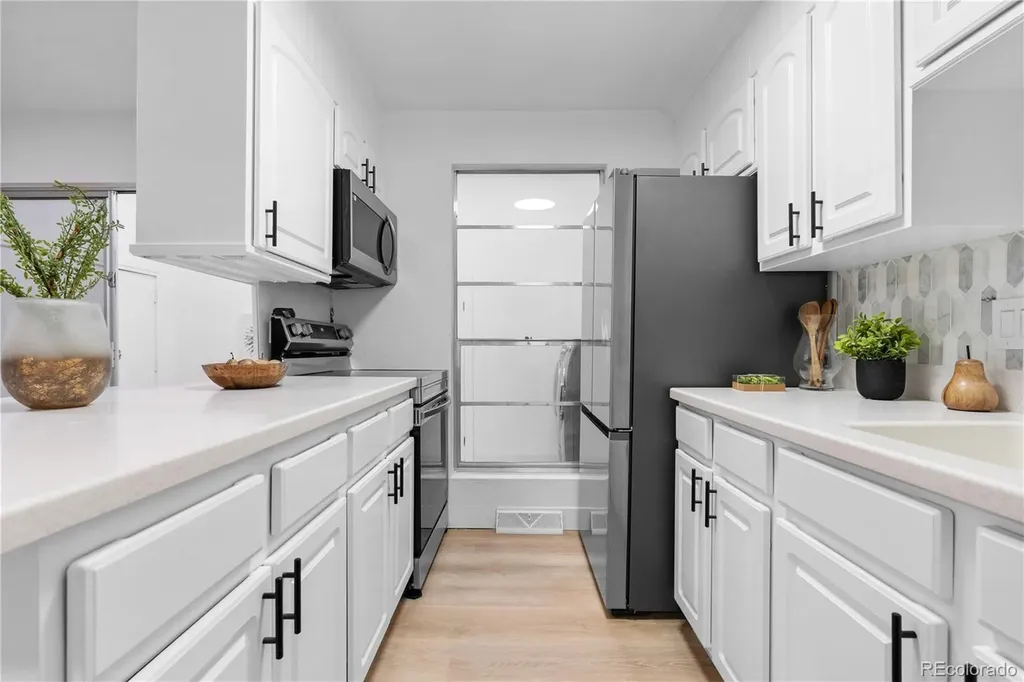 12054 E 3rd Avenue Aurora CO 80011