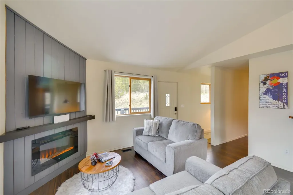 141 Quartzville Road Alma CO 80420