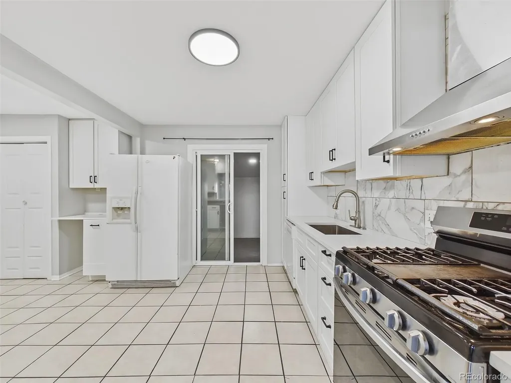 1081 S Knox Court Denver CO 80219