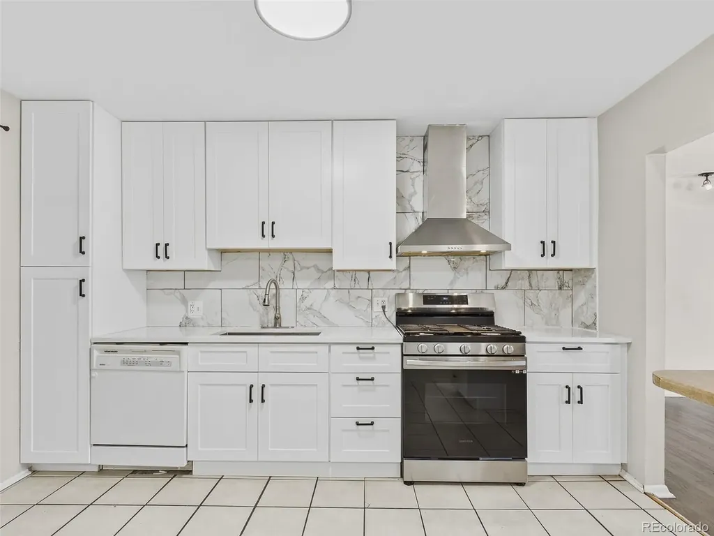 1081 S Knox Court Denver CO 80219