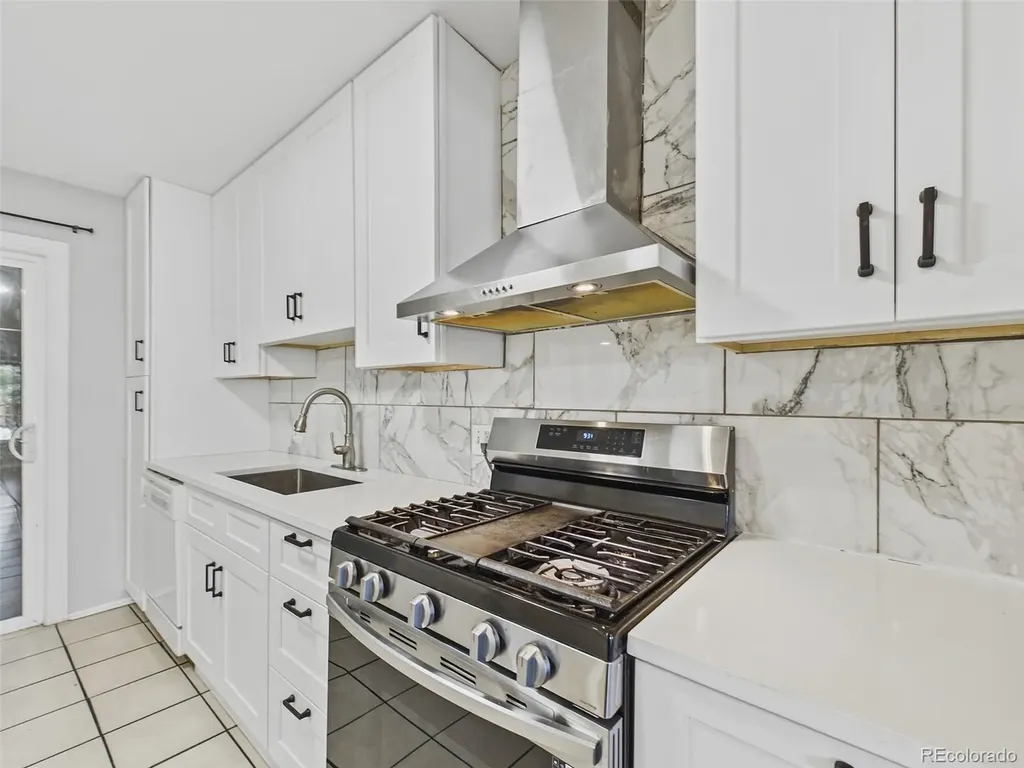 1081 S Knox Court Denver CO 80219