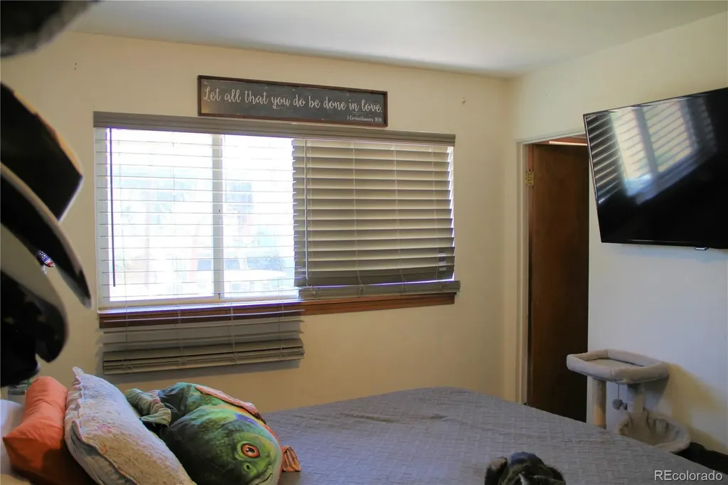 8980 Hickory Place Denver CO 80229