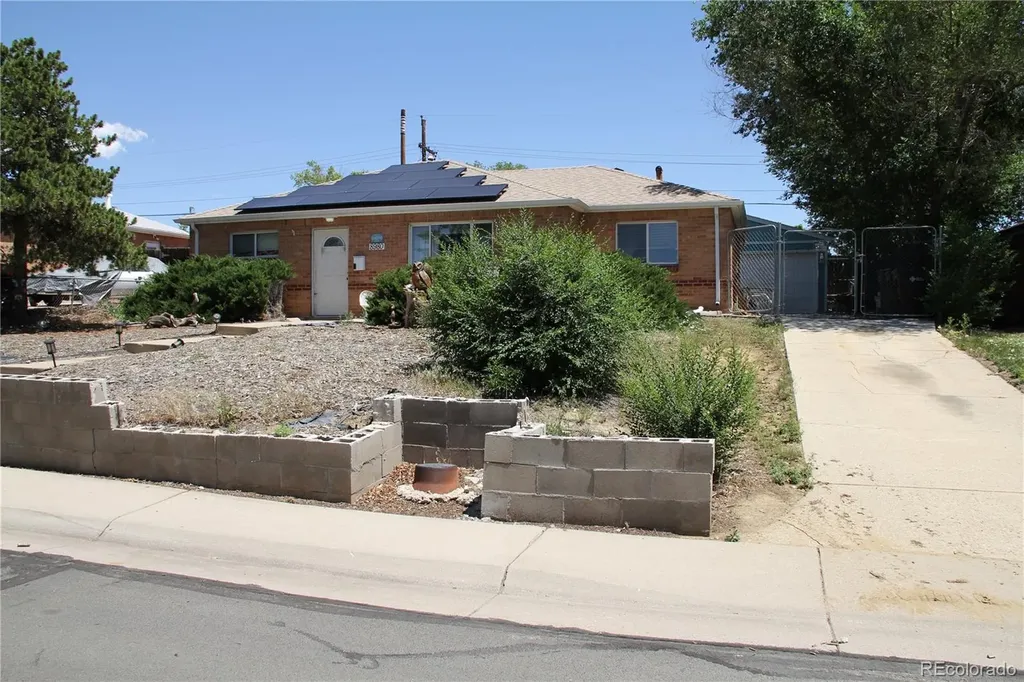 8980 Hickory Place Denver CO 80229