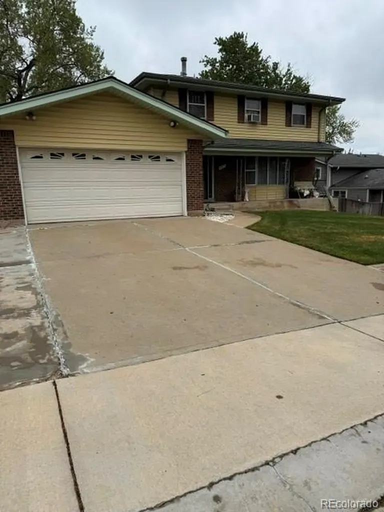 6461 S Birch Circle Centennial CO 80121