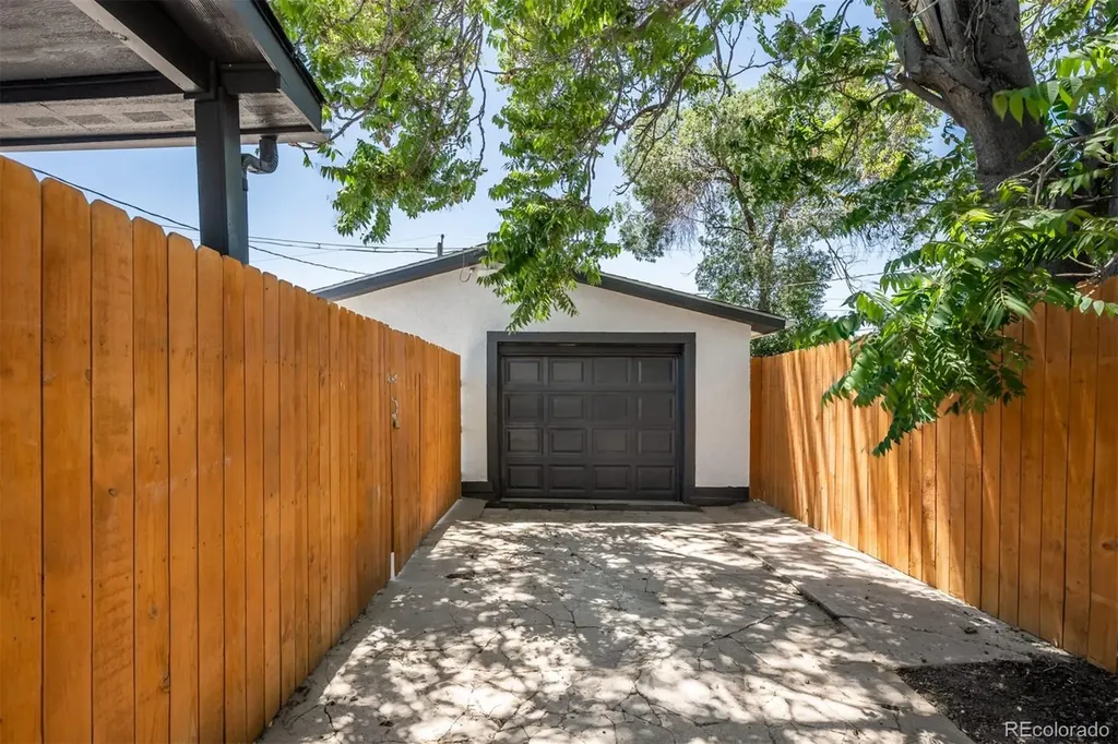 1614 E Ash Street Pueblo CO 81001