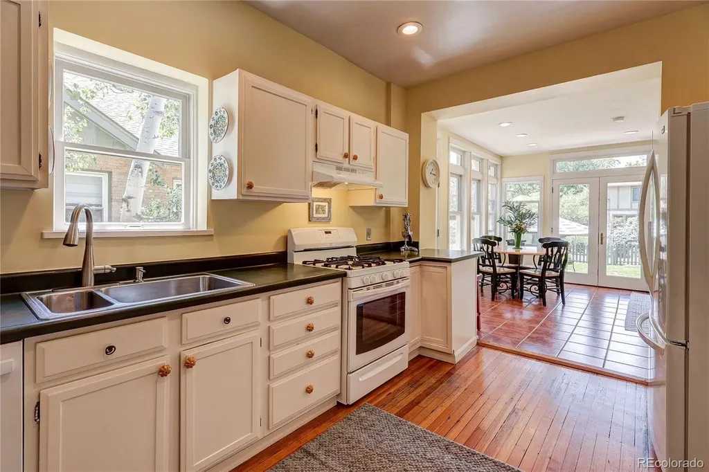 2091 Holly Denver CO 80207