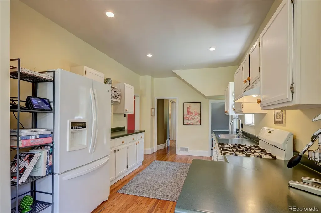 2091 Holly Denver CO 80207